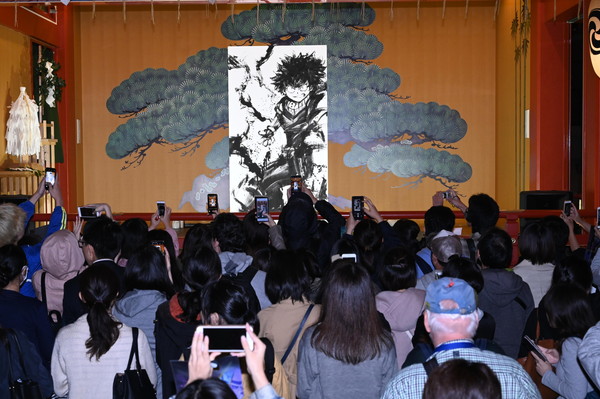 水墨画で描かれたデクの迫力がすごい ヒロアカ 水墨画ライブペインティングを神田明神で開催 Pash Plus